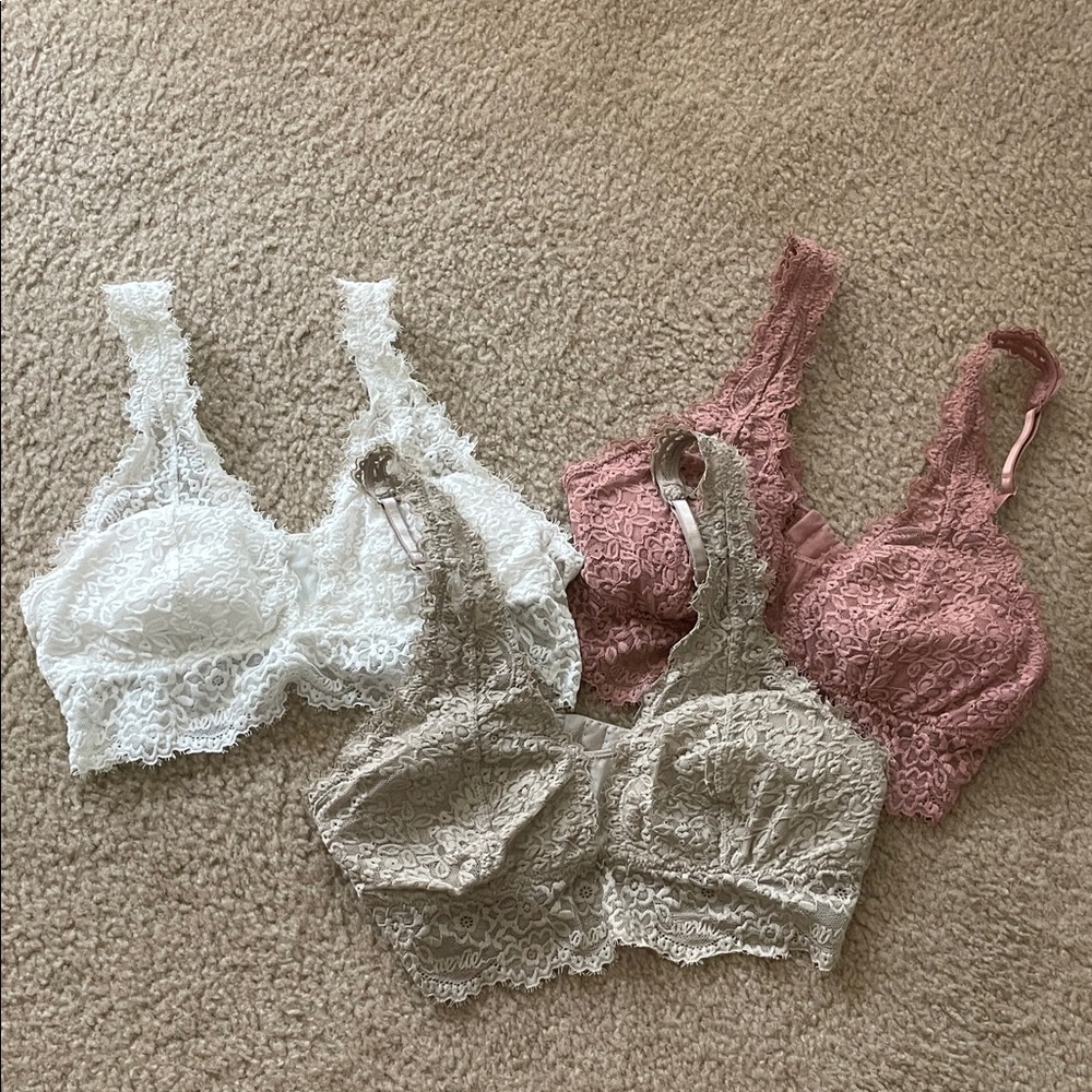 Aerie Bundle of 3 Eyelash Lace Padded Plunge Bralettes Sz:M